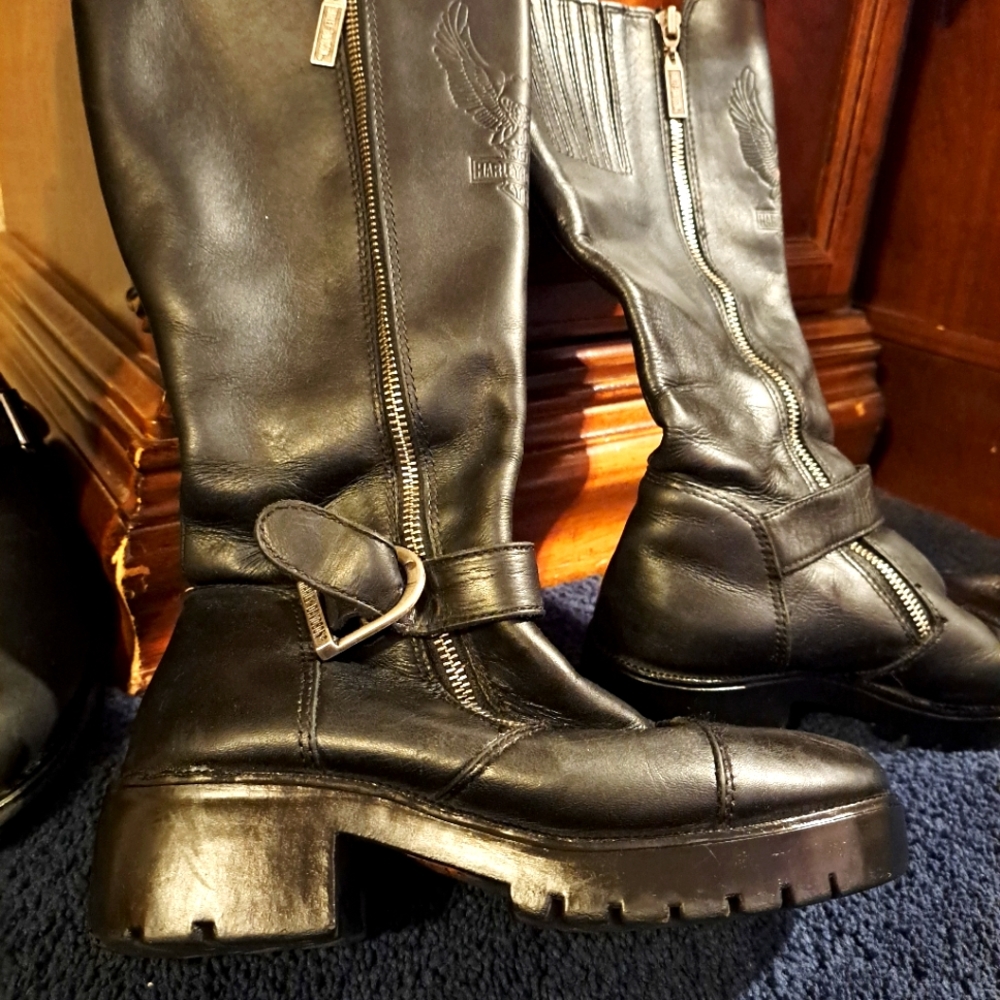 Ladies zippered riding boots